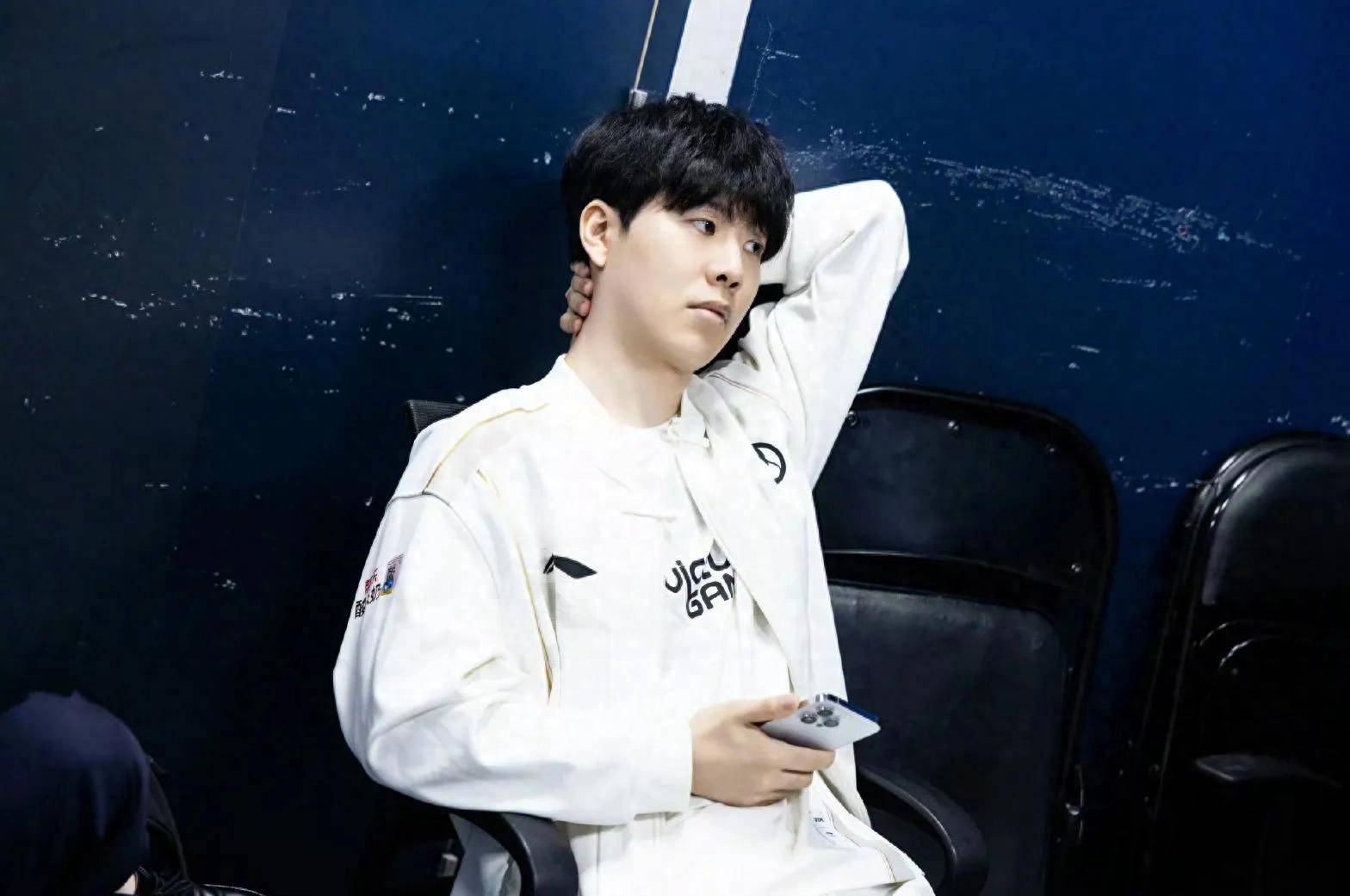 DOTA2 TI3冠军S4职业生涯达2000场！